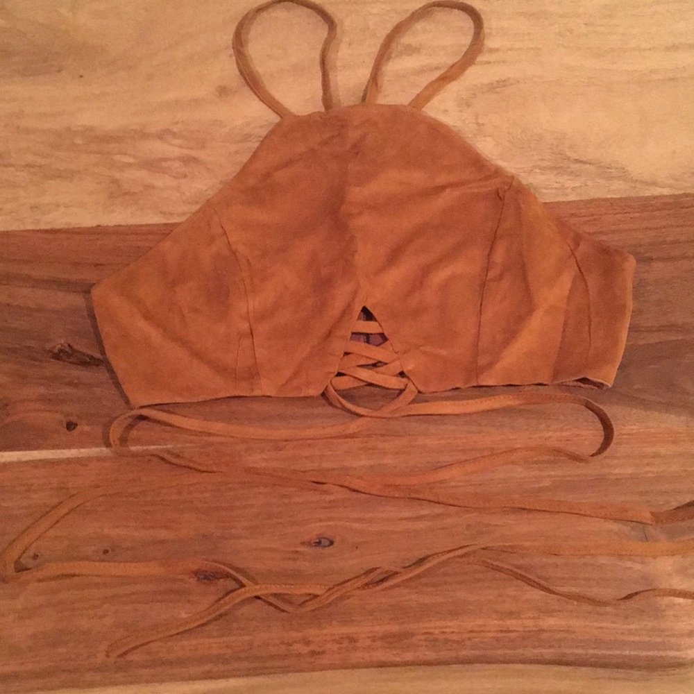 Faux suede, front tie, halter crop top 🤗